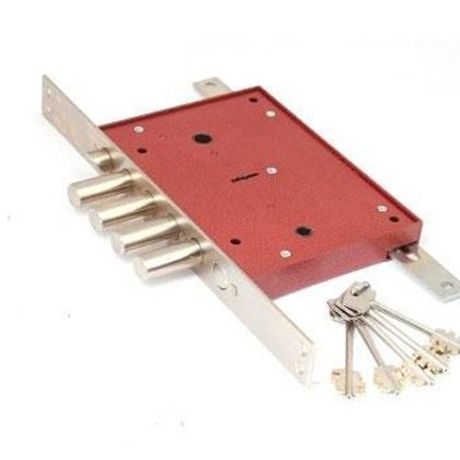 Замочный мастер, октрытие сломаных замков в закрытой двери в днепре